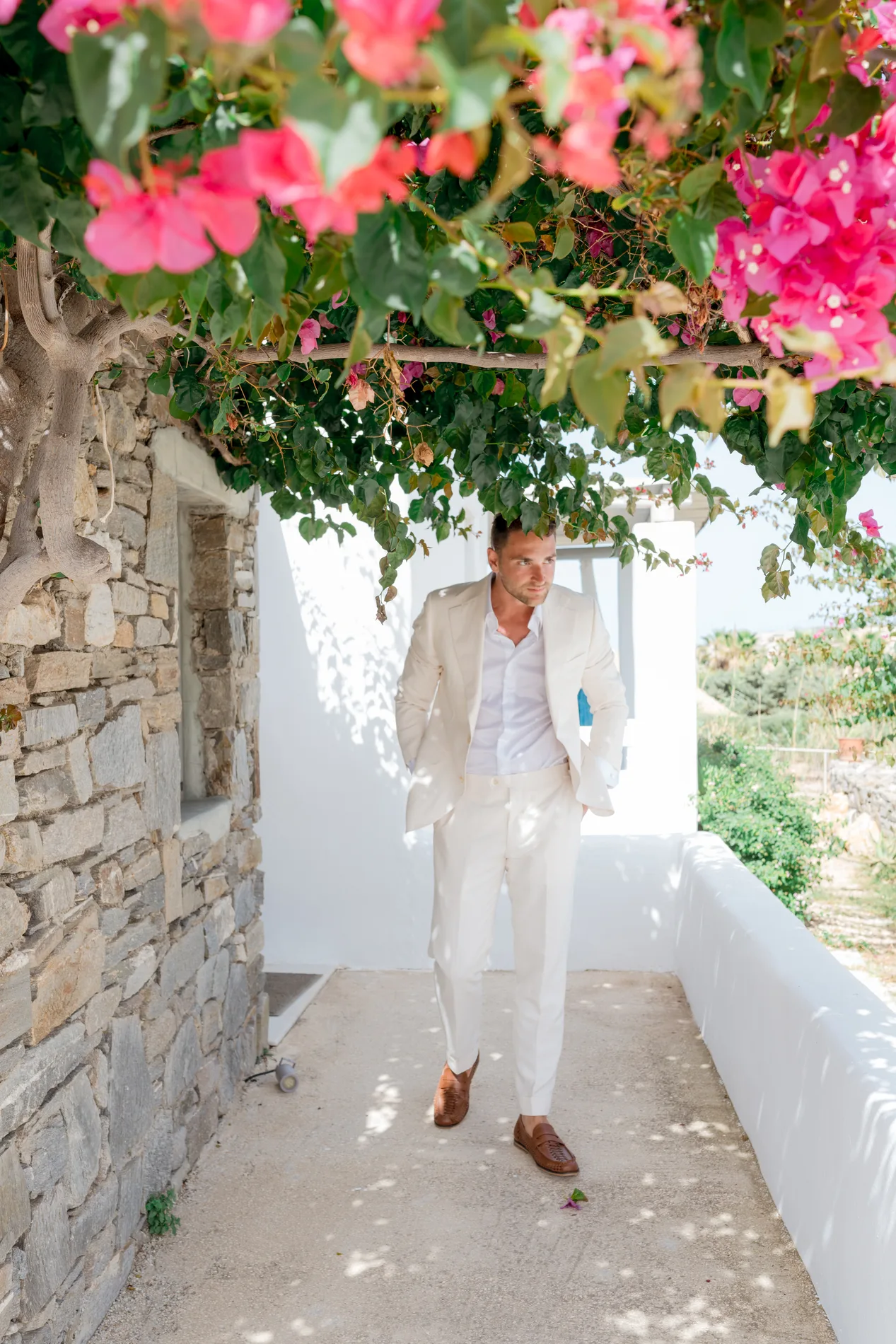 Nicole & Roshe' wedding, frame 23